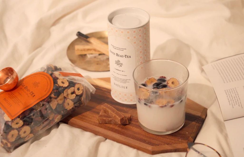 オンライン限定 5%OFF】心と身体を潤す「台湾甜杏仁茶」と、DAYLILYが