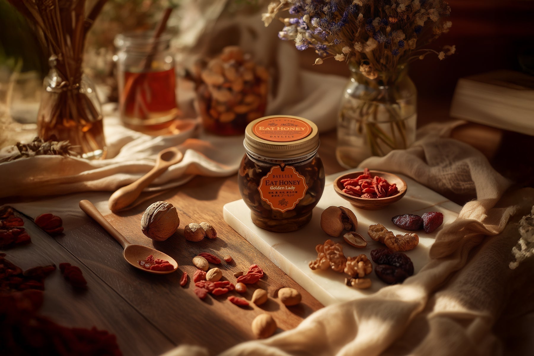 DAYLILY× MY HONEY】蜂蜜に6つのゴロゴロ素材を漬け込んだ、食べる蜂蜜