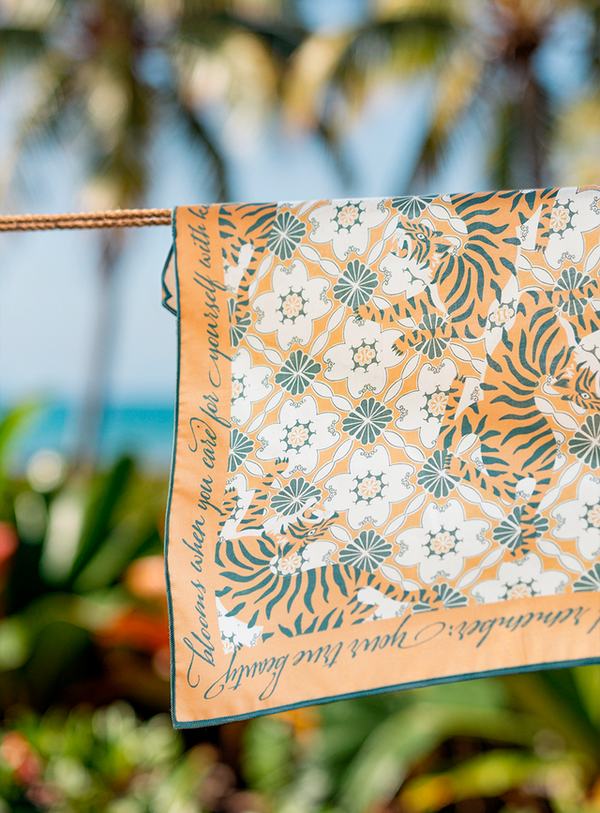 Taiwan Majolica Tile Handkerchief – DAYLILY