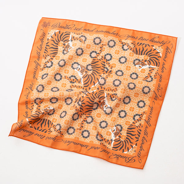 Taiwan Majolica Tile Handkerchief – DAYLILY