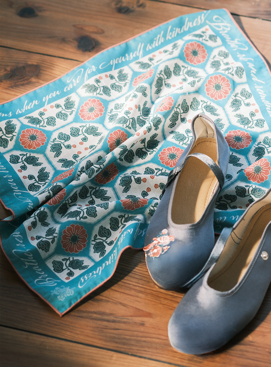 DAYLILYオリジナル】台湾マジョリカタイルハンカチ – DAYLILY